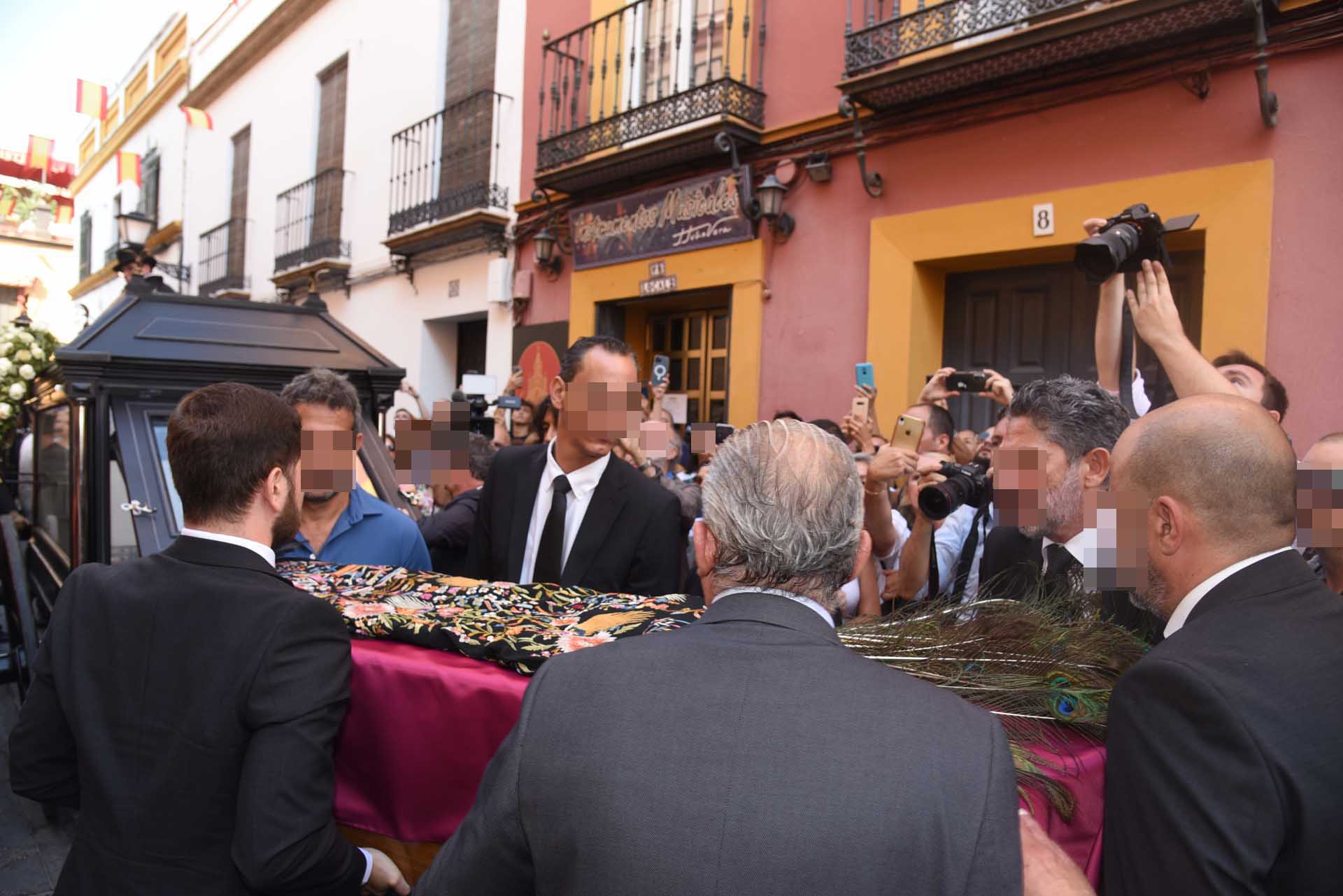 maria-jimenez-funeral-coche-caballos