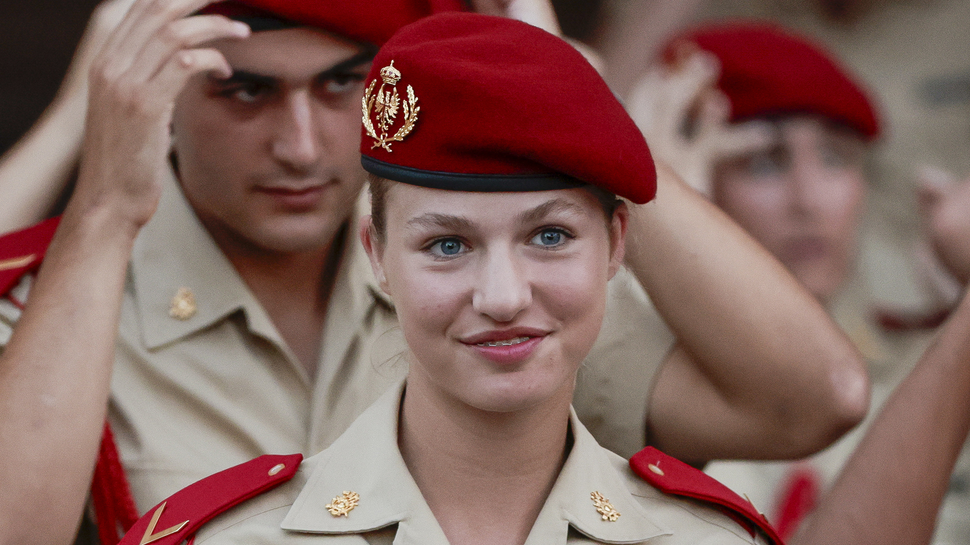 Primeras imágenes de la princesa Leonor con el uniforme militar - Foto 1