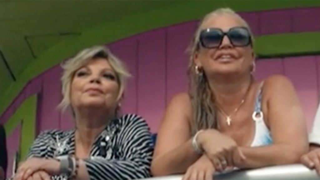 El desternillante vídeo de Belén Esteban y Terelu en Miami: "¡Aquí huele a porro!"