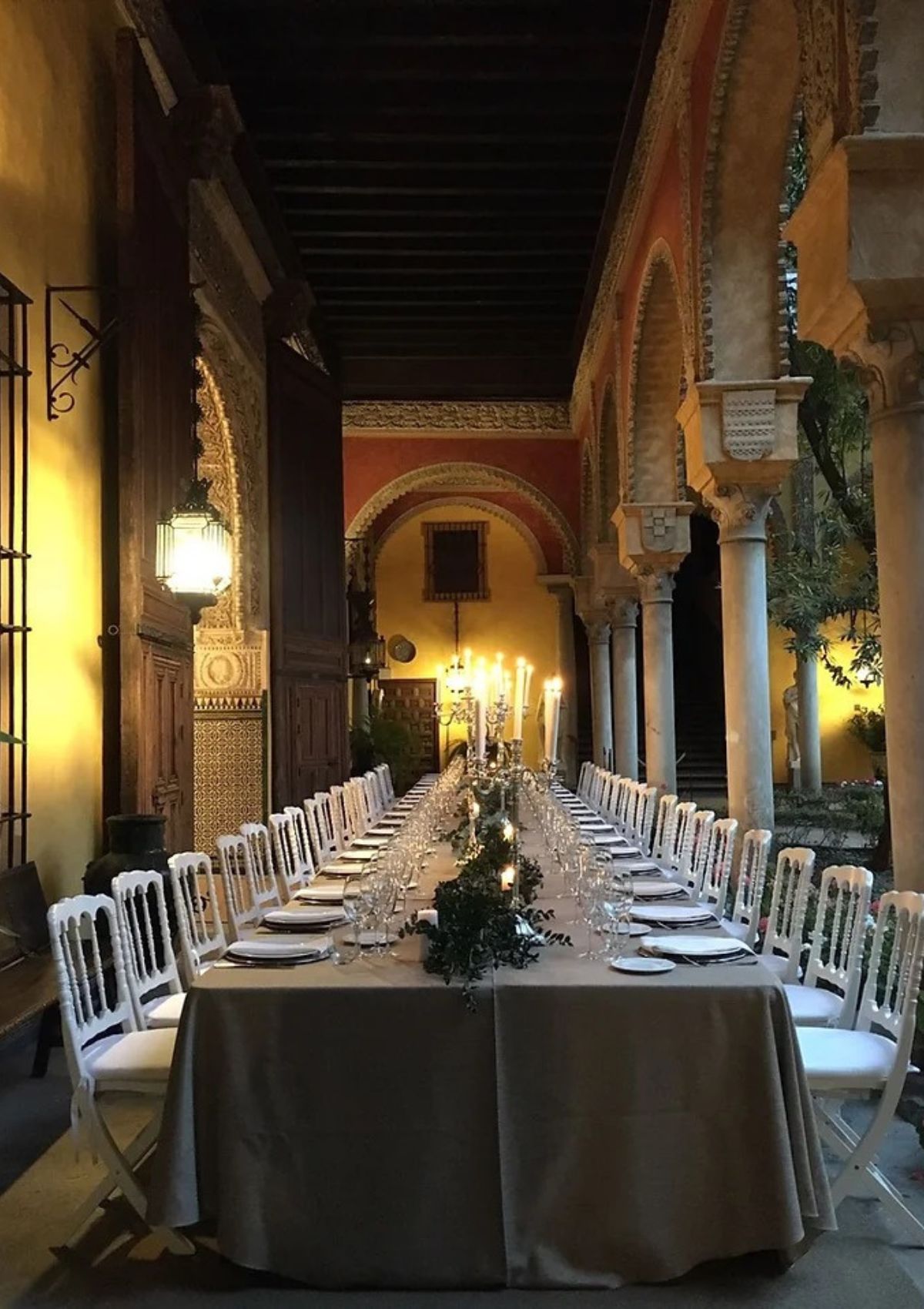 El Palacio de Dueñas, por dentro: así es el escenario del bautizo del bautizo de Sofía, la hija de los duques de Huéscar