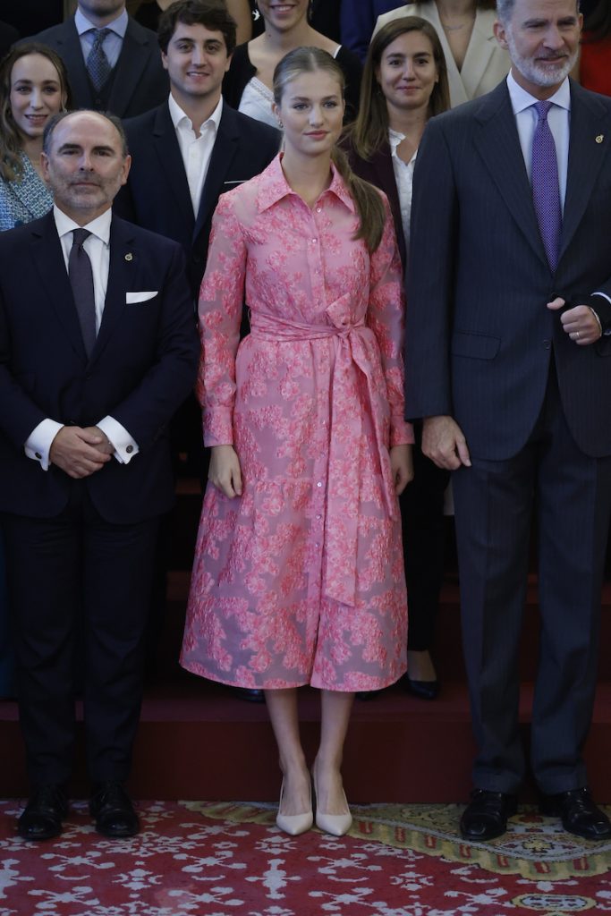 En DIRECTO, los Premios Princesa de Asturias 2023: La Familia Real se da un baño de masas en el Pueblo Ejemplar de Asturias