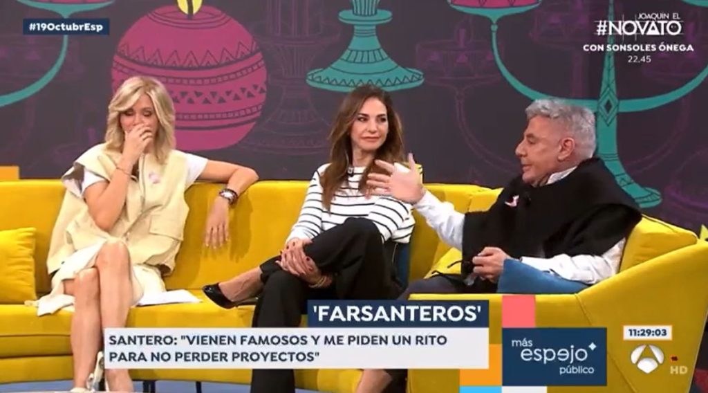 Joaquín Torres hablando de santería. Susanna Griso se quedaba perpleja con su relato sobre Cristina Tárrega en 'Espejo Público'