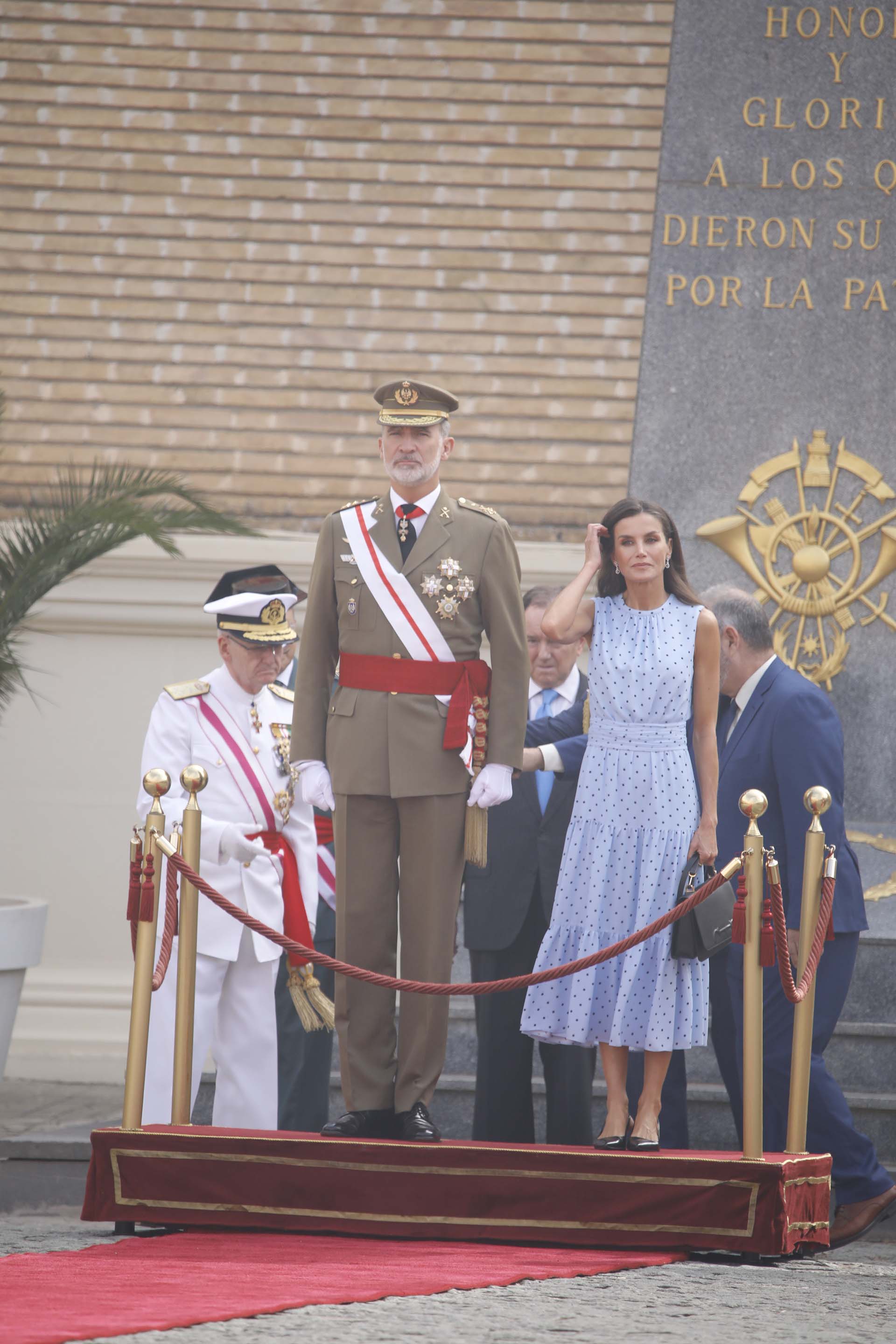 Los Reyes Felipe y Letizia durante la Jura de Bandera de la Princesa Leonor