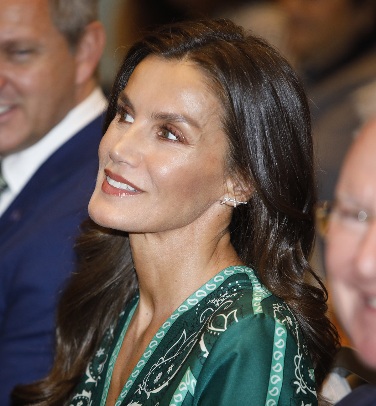 la reina letizia con maquillaje tostado