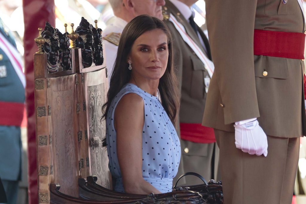 La Reina Letizia durante la Jura de Bandera de la Princesa Leonor