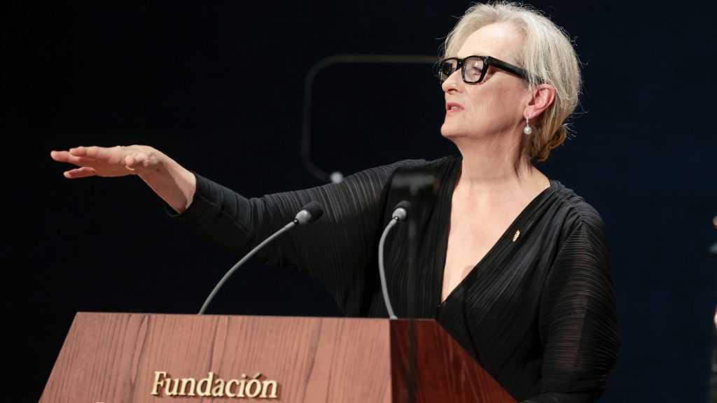 Meryl Streep emociona con su discurso en los Premios Princesa de Asturias (con guiño a Penélope Cruz incluido)