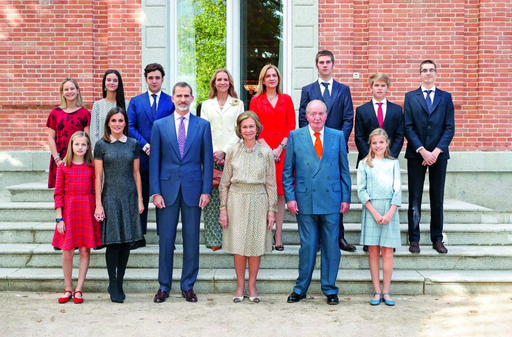 Ruptura total en la Familia Real: la Princesa Leonor jura la Constitución sin la presencia del Rey Juan Carlos y la Reina Sofía