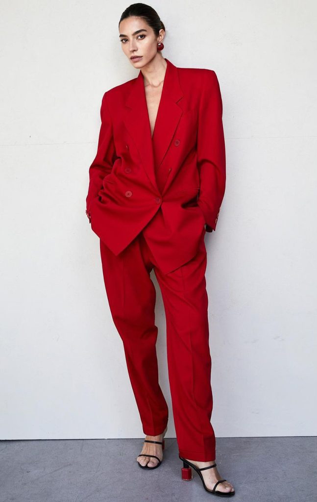 Rocío Crusset traje rojo cruzado