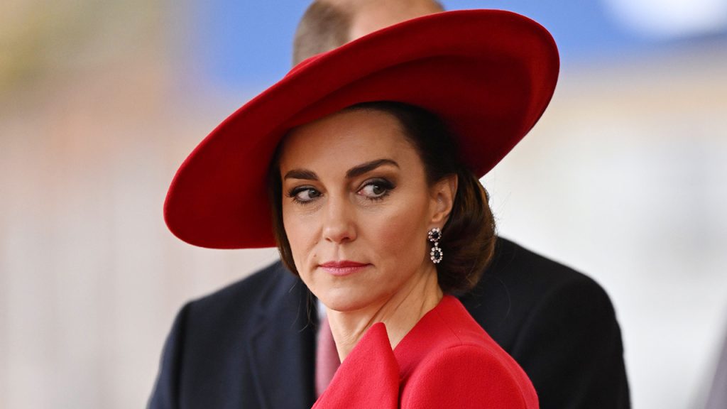 El incómodo 'percance' de Kate Middleton con su vestido