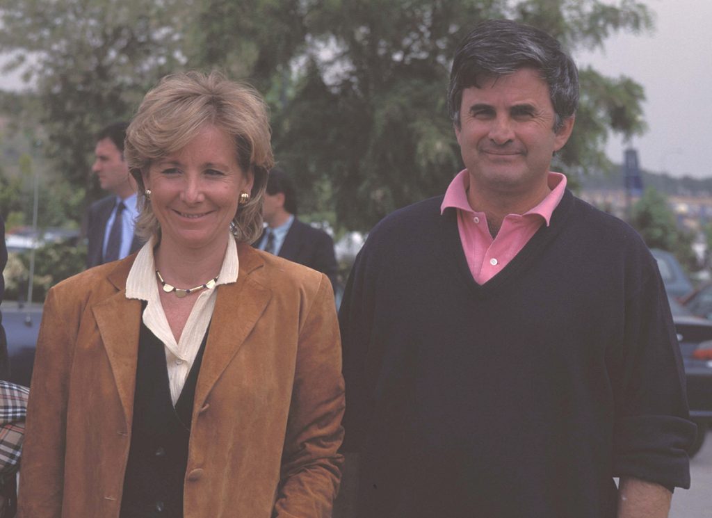 Esperanza Aguirre y su marido, Fernando Ramírez de Haro, en el 2000.