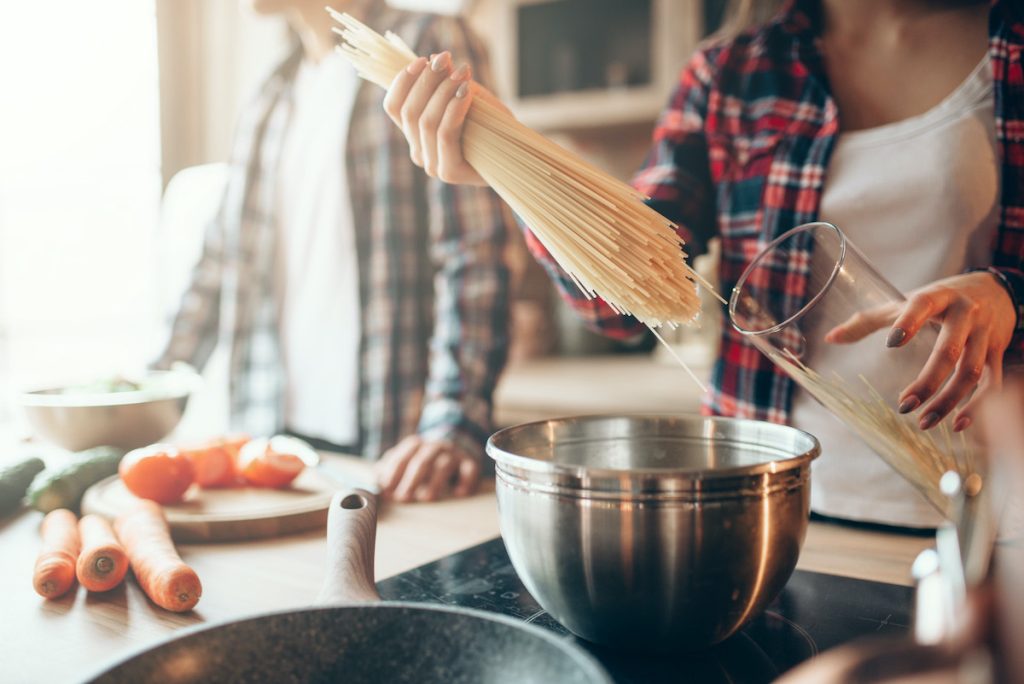 Generamos almidón resistente al guardar los carbohidratos en la nevera.