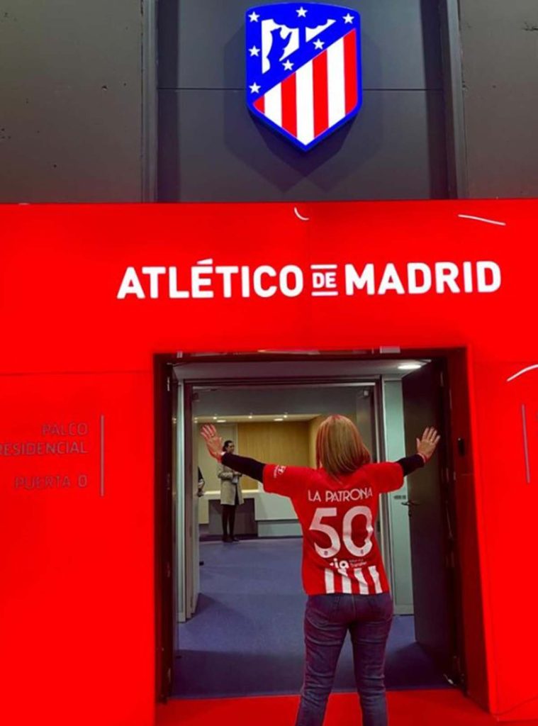 Belén Esteban en el interior del estadio Cívitas Metropolitano de Madrid