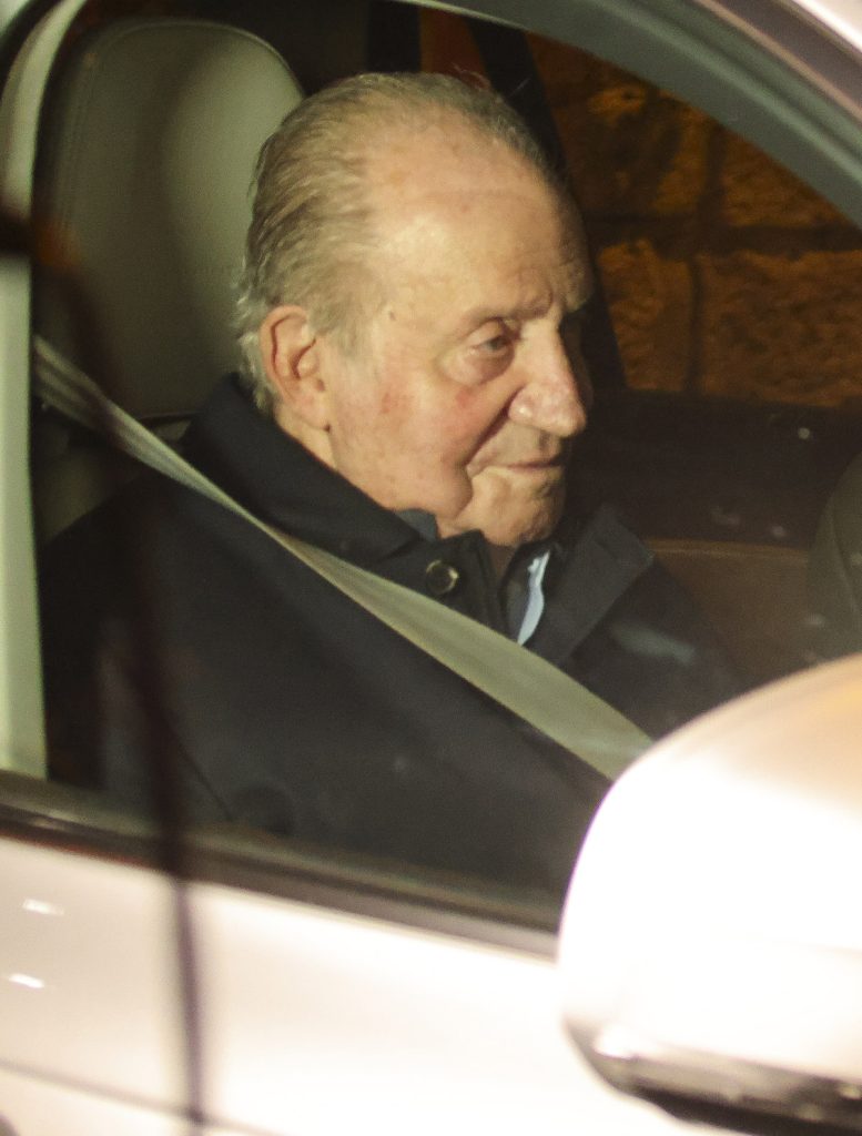 El Rey Juan Carlos, sonriente en Sanxenxo