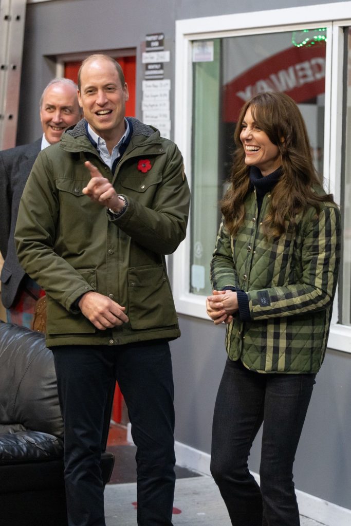 Kate Middleton en Escocia con una chaqueta acolchada de Burberry