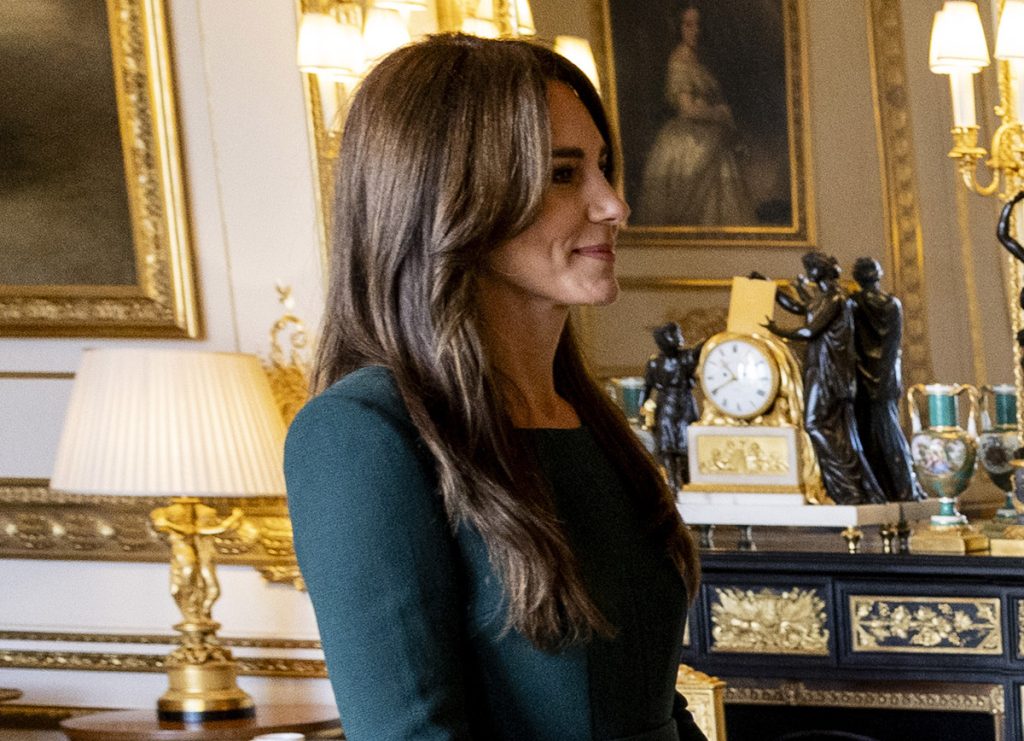 La profunda cara de tristeza de Kate Middleton tras su sonrisa con los príncipes de Suecia