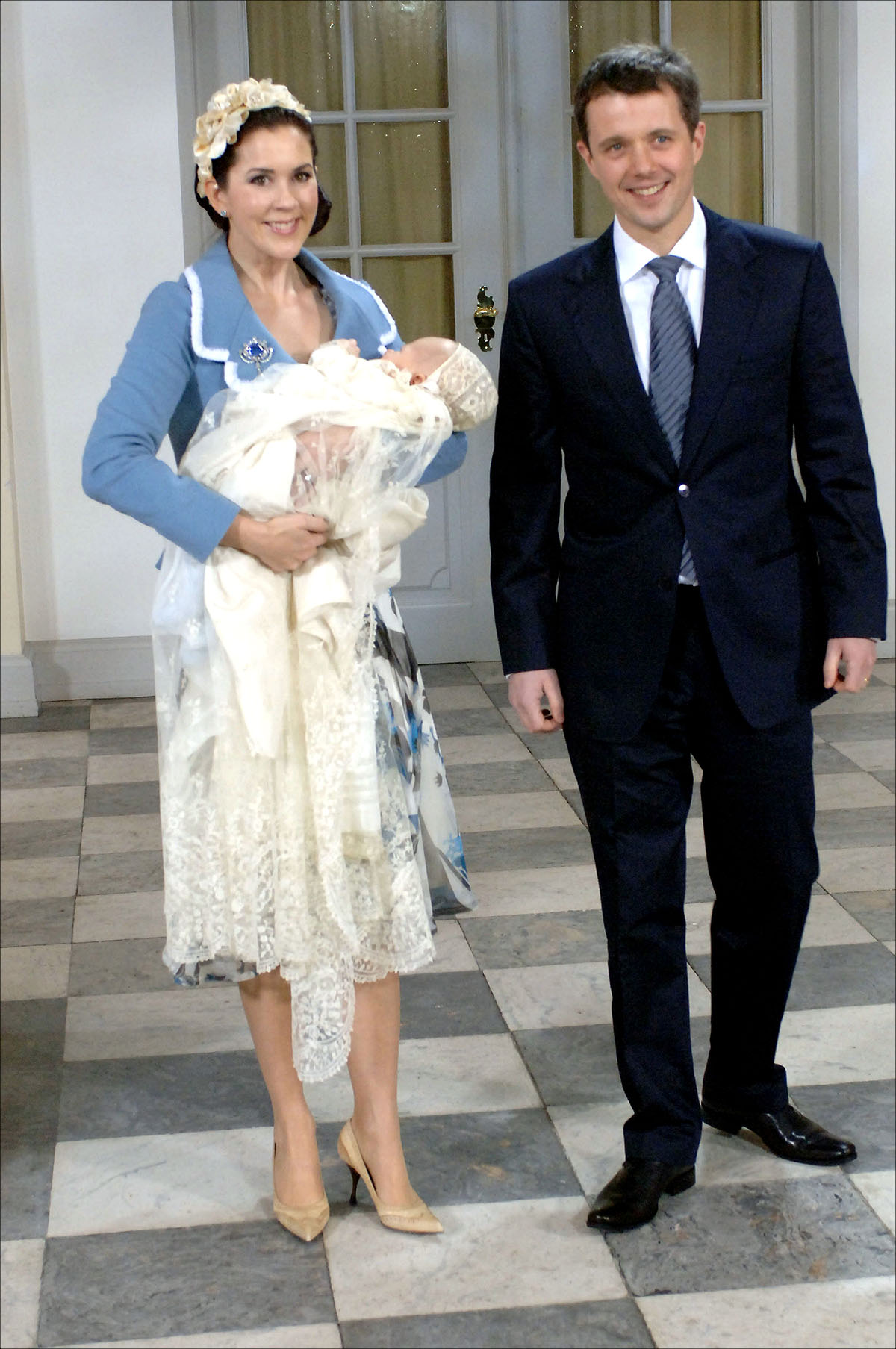 Mary y Federico de Dinamarca con su hijo Christian.