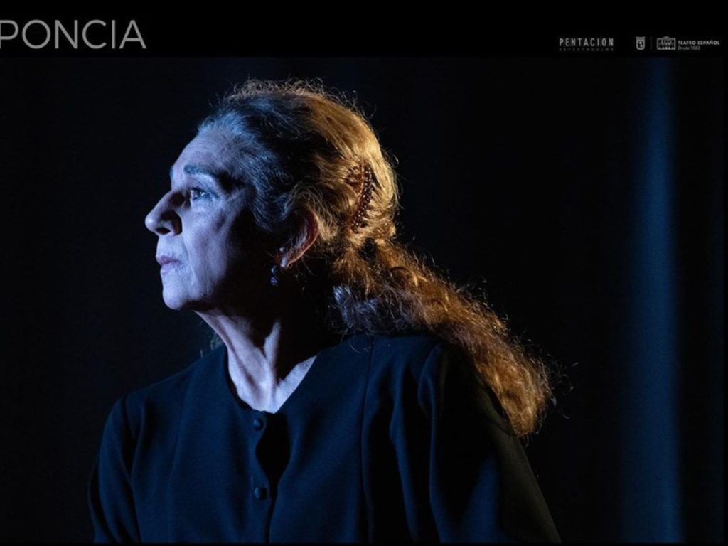 Lolita Flores representa la obra de teatro 'Poncia' en el Teatro Español de Madrid