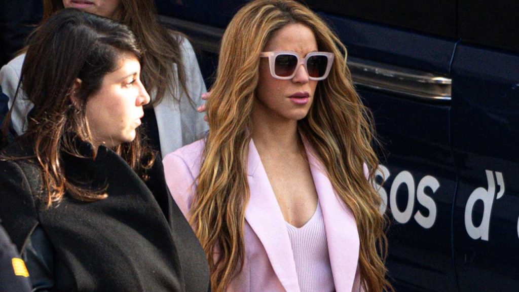 Shakira admite el fraude fiscal y asume la condena