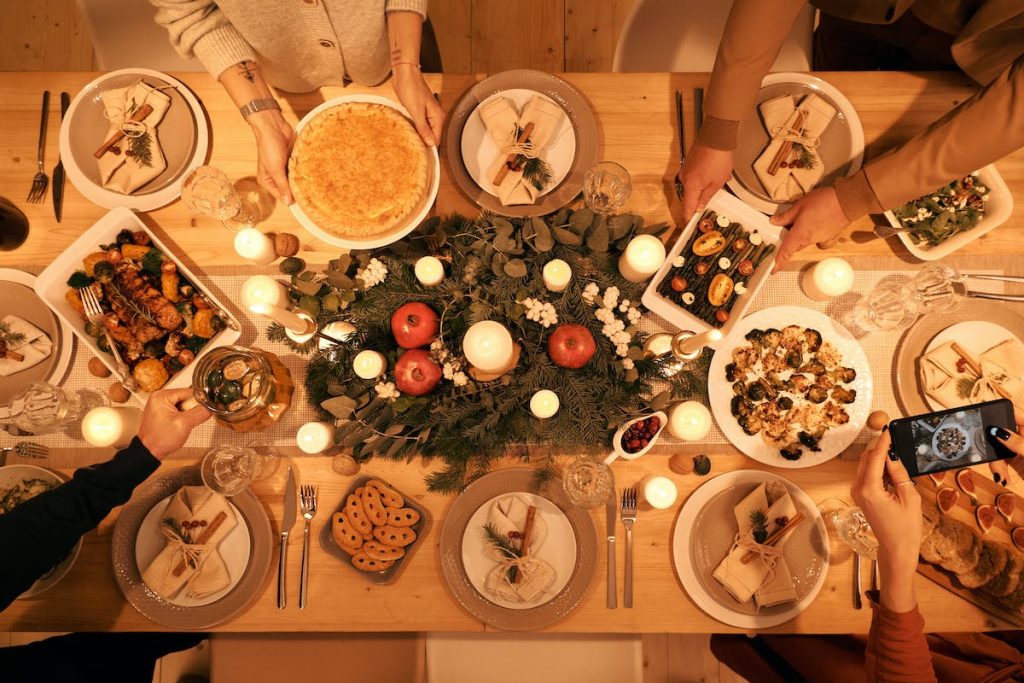 No tocar ciertos temas es clave para sobrevivir a la familia en Navidad.