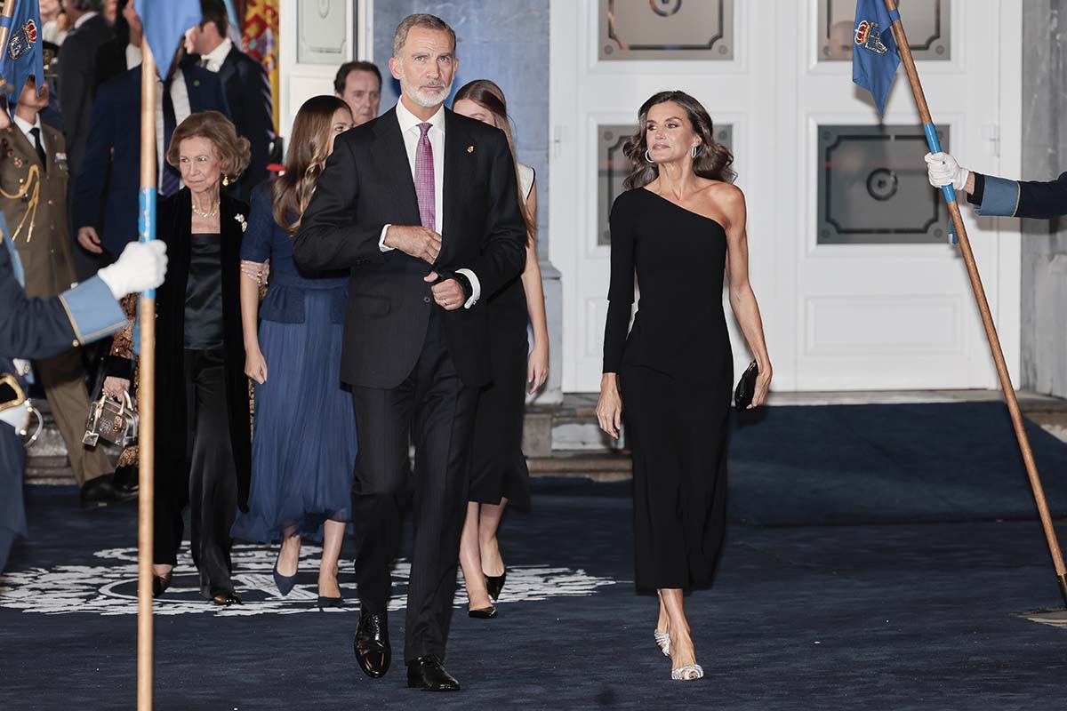 La Reina Letizia acude a la ceremonia de entrega de los Premios Princesa de Asturias