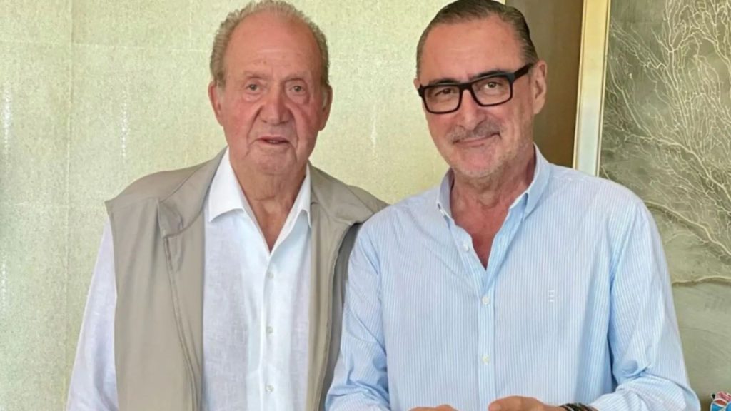 El Rey Juan Carlos pone freno a la publicación de la biografía escrita por Carlos Herrera