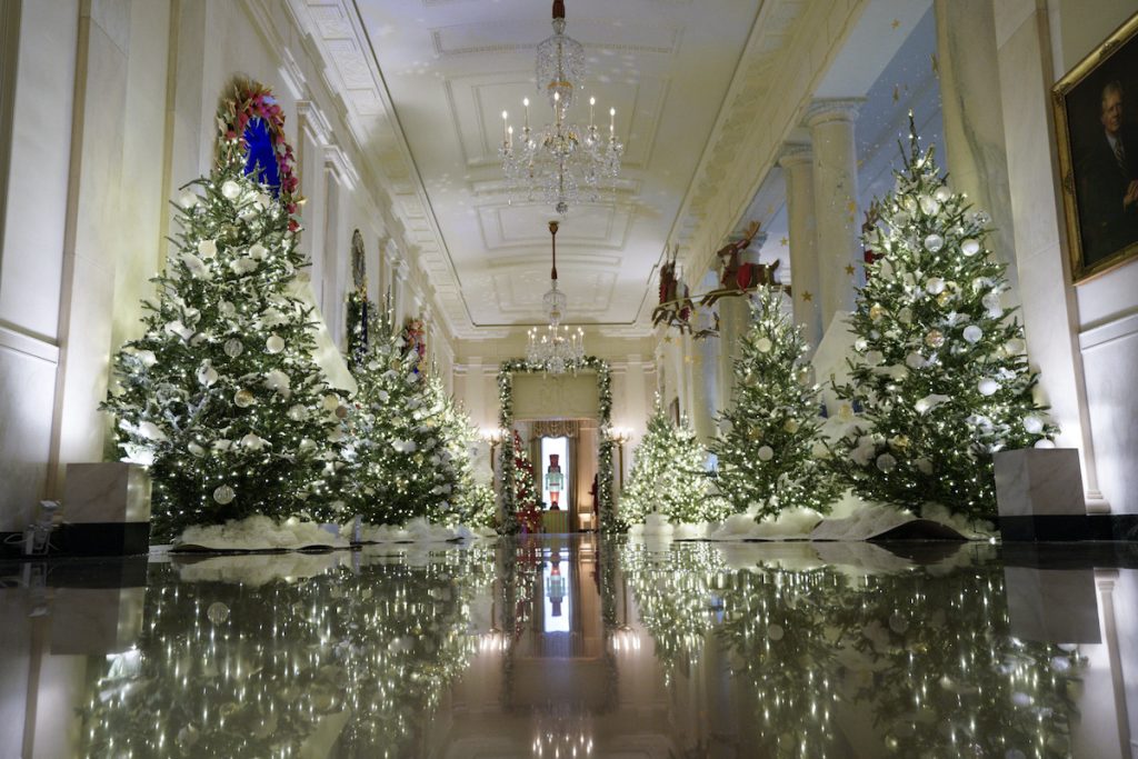 Decoración festiva Casa Blanca