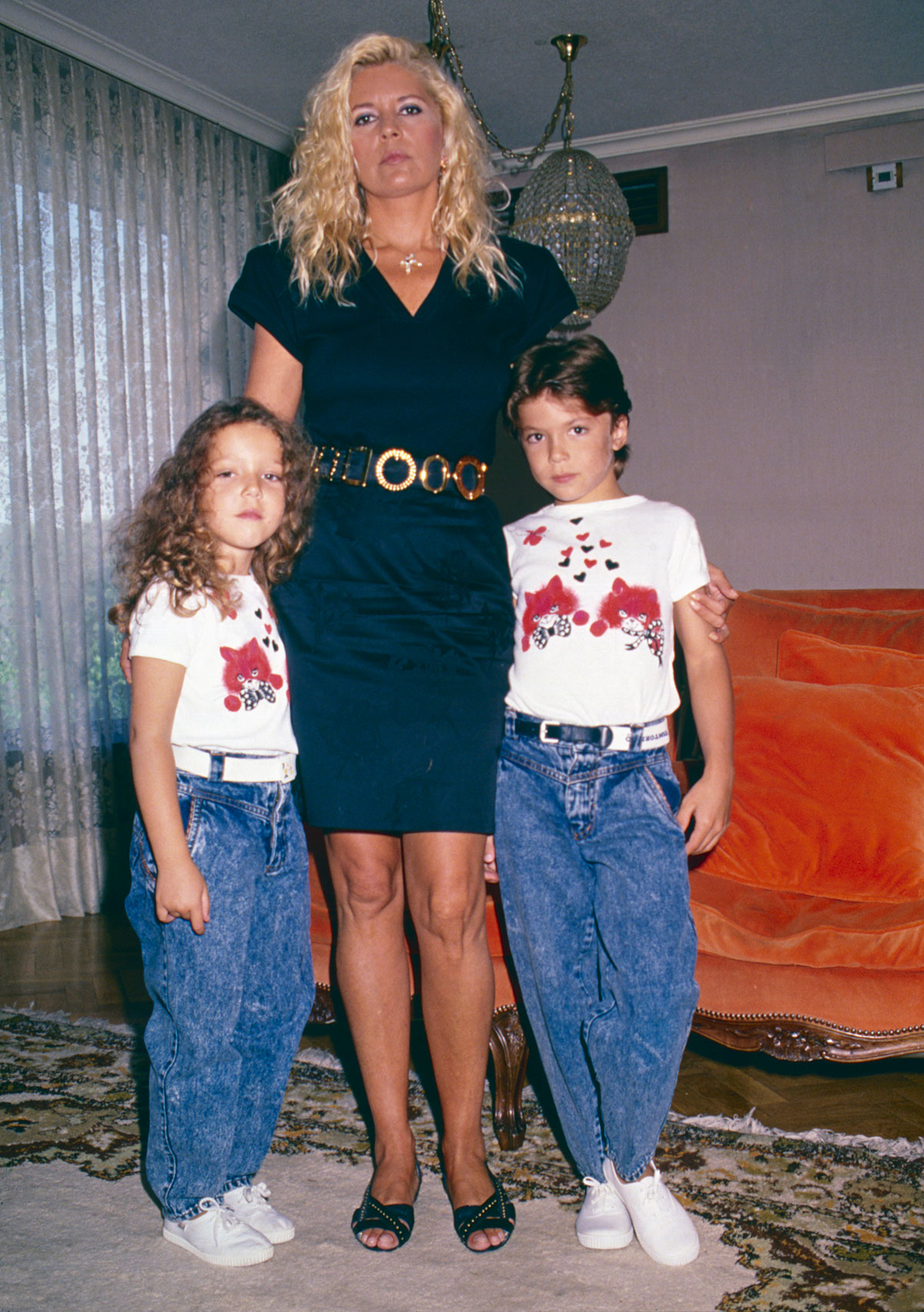 Bárbara Rey y sus hijos en 1988