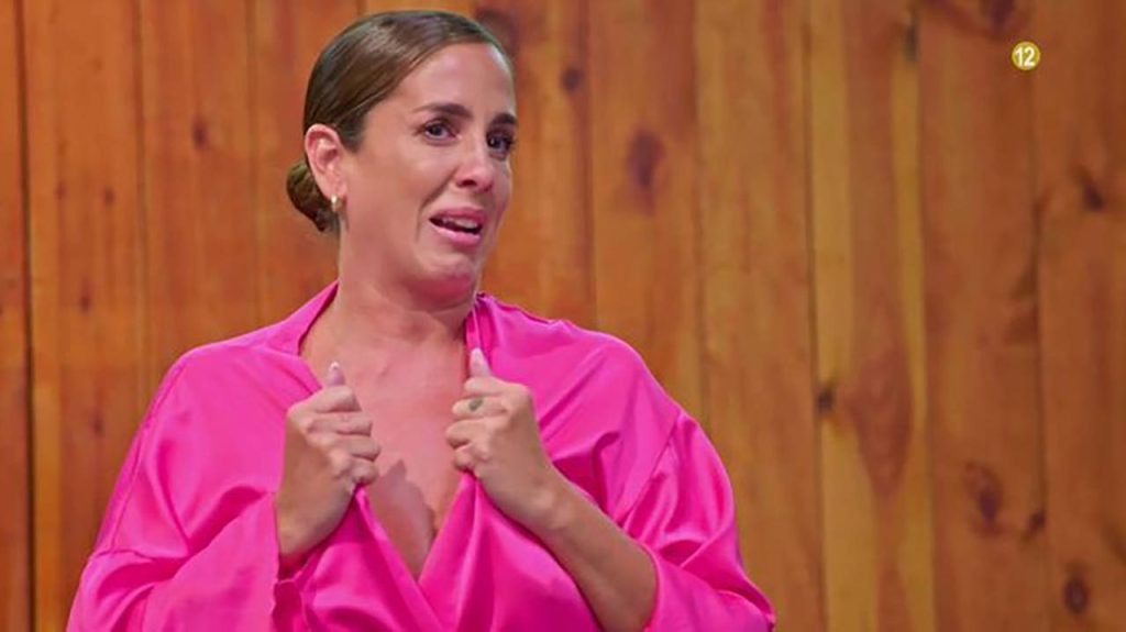 Anabel Pantoja en Desnudos por la vida