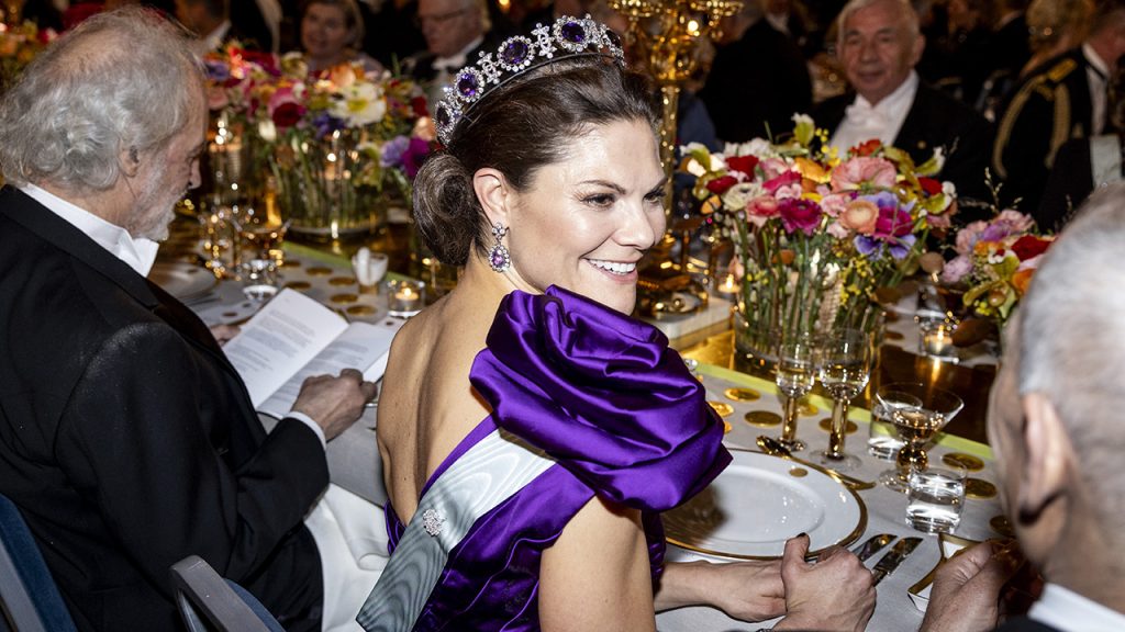 Victoria de Suecia vence en los Nobel a su cuñada Sofía portando la tiara de Napoleón