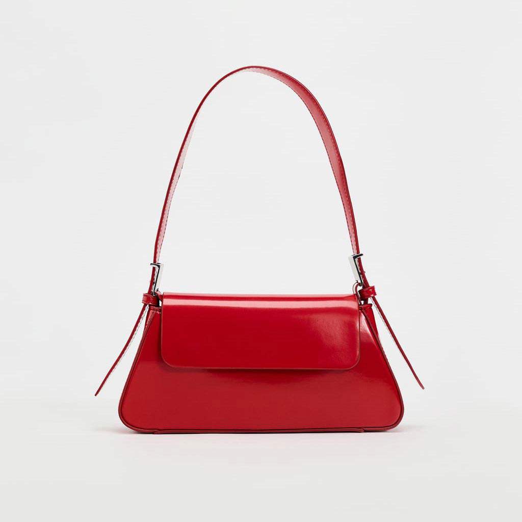 Bolso hombro minimal solapa de Zara  22,95