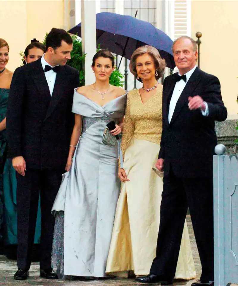 Los Reyes Felipe y Letizia y los Reyes Juan Carlos y Sofía en el Palacio de El Pardo