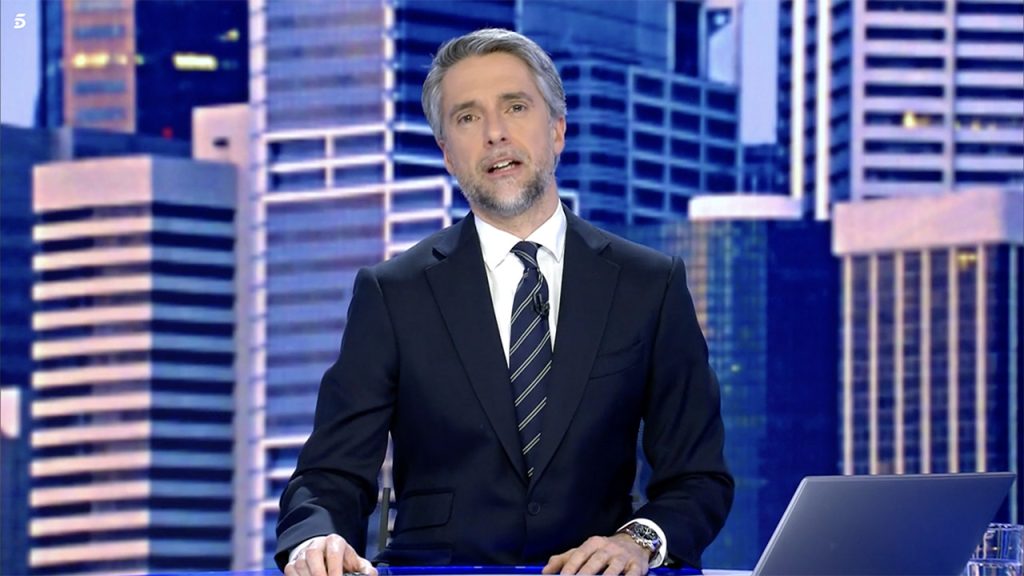 Carlos Franganillo se estrena en los Informativos de Telecinco.
