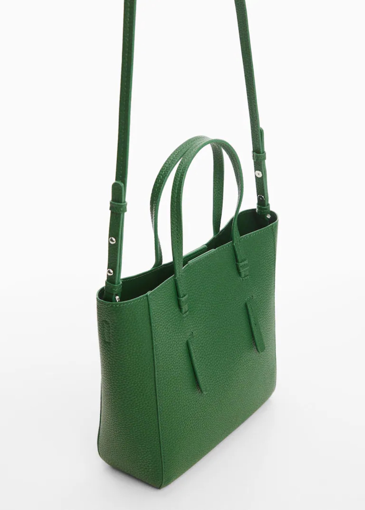 bolso bandolera verde de Mango por menos de 20 euros