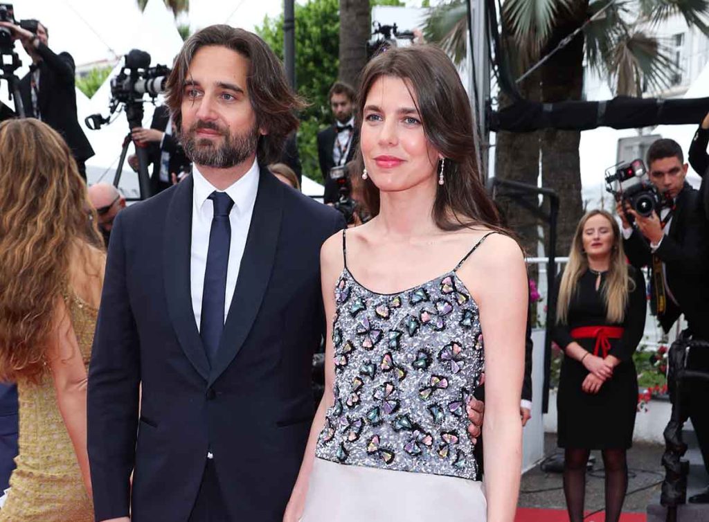 Carlota Casiraghi y Dimitri Rassam posa sobre la alfombra roja del Festival de Cine de Cannes