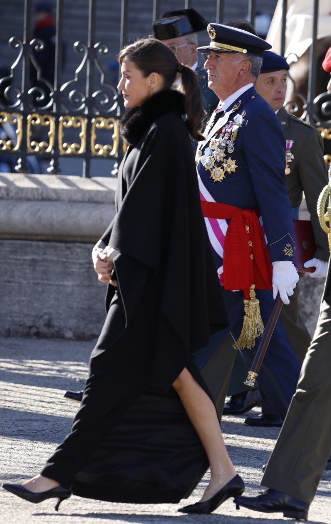 Reina Letizia Pascua Militar 2024 Carolina Herrera 