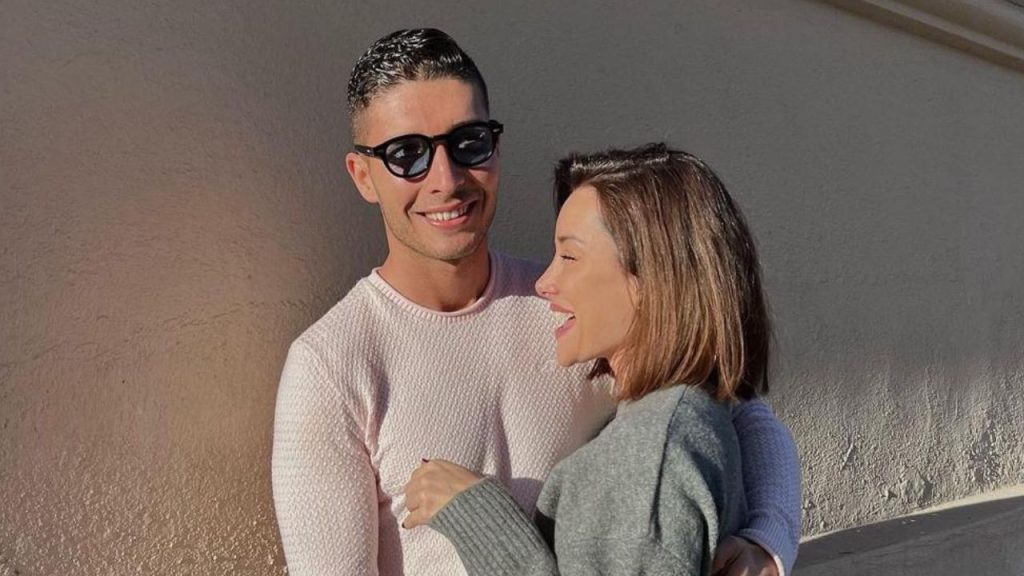 ¡Es oficial! Adara Molinero comparte las primeras imágenes con su nuevo novio
