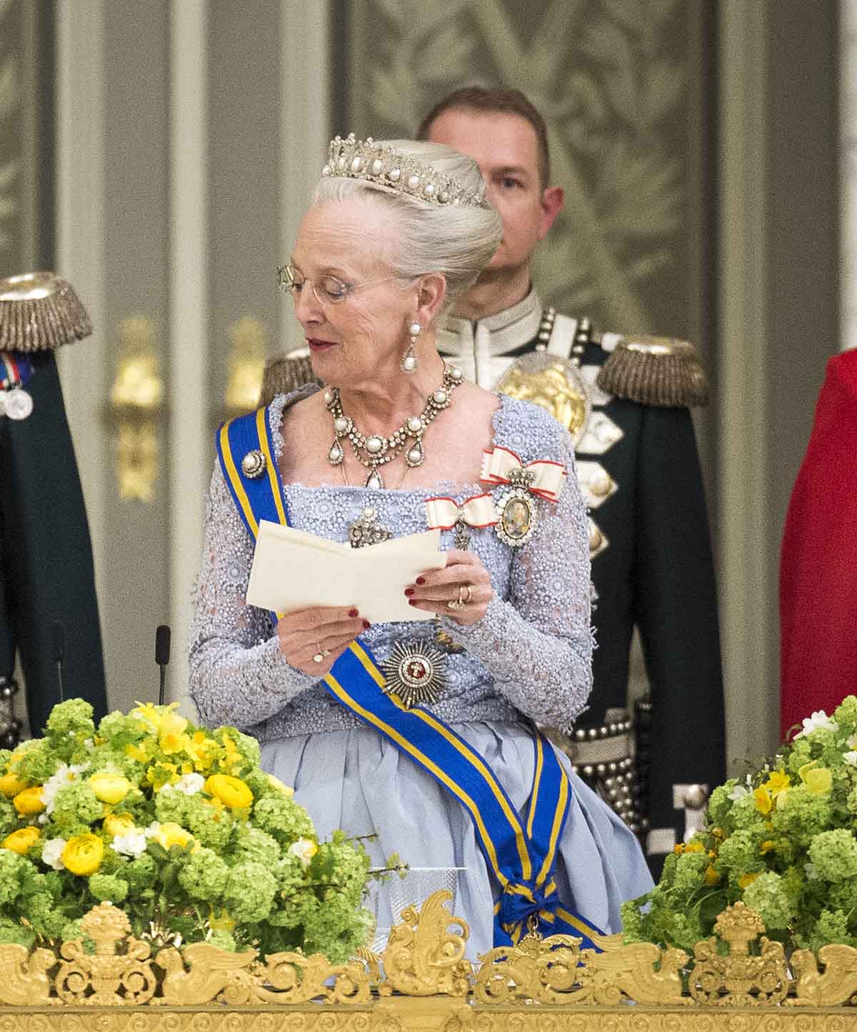 Margarita de Dinamarca ofrece un discurso durante una cena de estado con los Reyes de Holanda