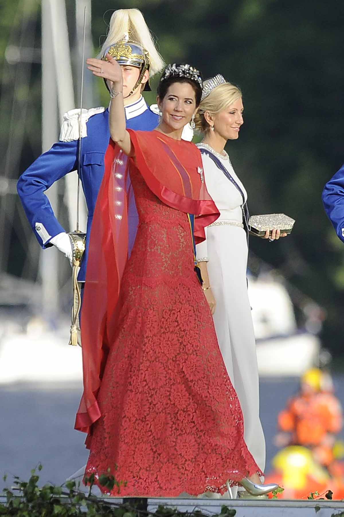 Mary Donaldson acude a la boda de la princesa Magdalena de Suecia junto a Christopher O'Neill celebrada en Estocolmo