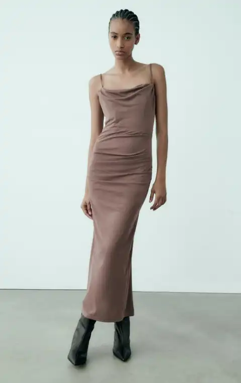 Vestido lencero punto. 7,99 euros