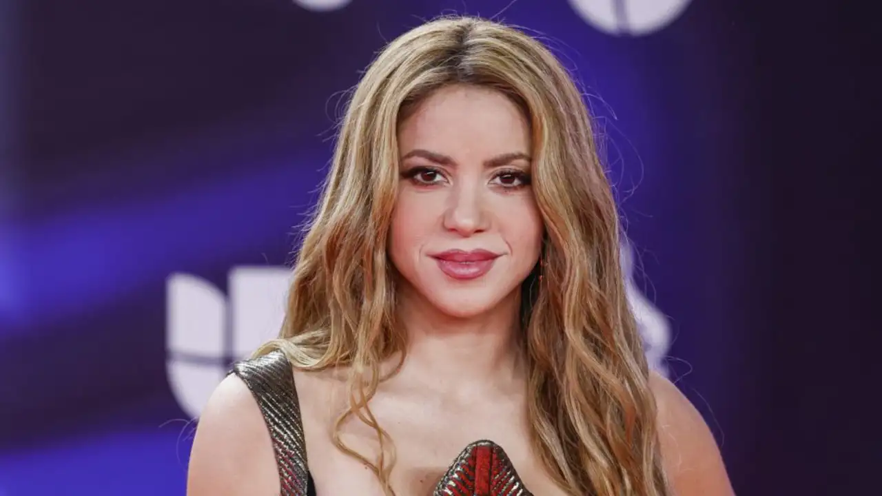 Shakira levanta el veto a Clara Chía.