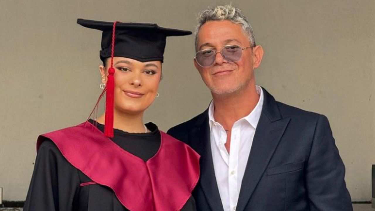 Alejandro Sanz hace llorar a su hija el día de su graduación