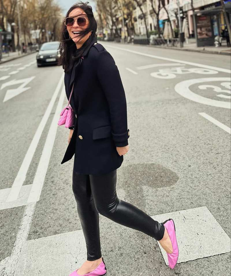 Ana Milán arrasa con su estilismo de paseo por Madrid 