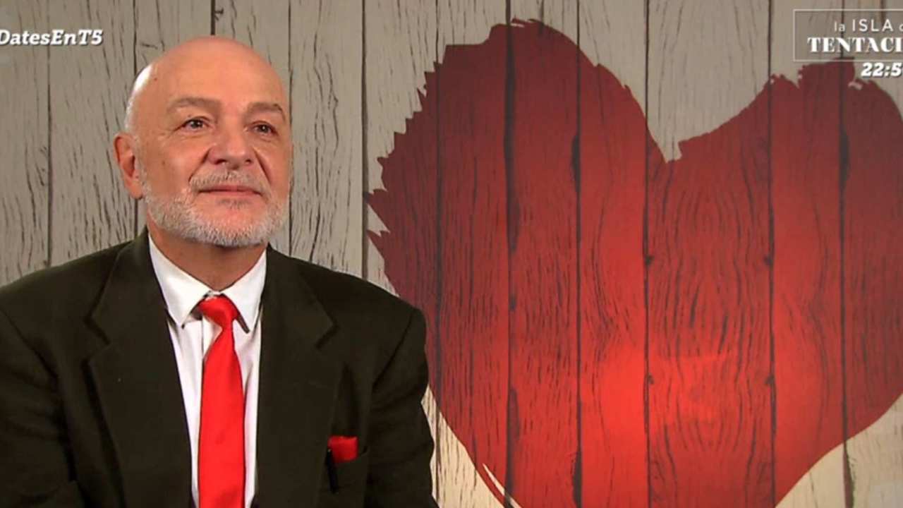 La insólita confesión de un soltero de 'First Dates' de 62 años que deja sin palabras a Carlos Sobera