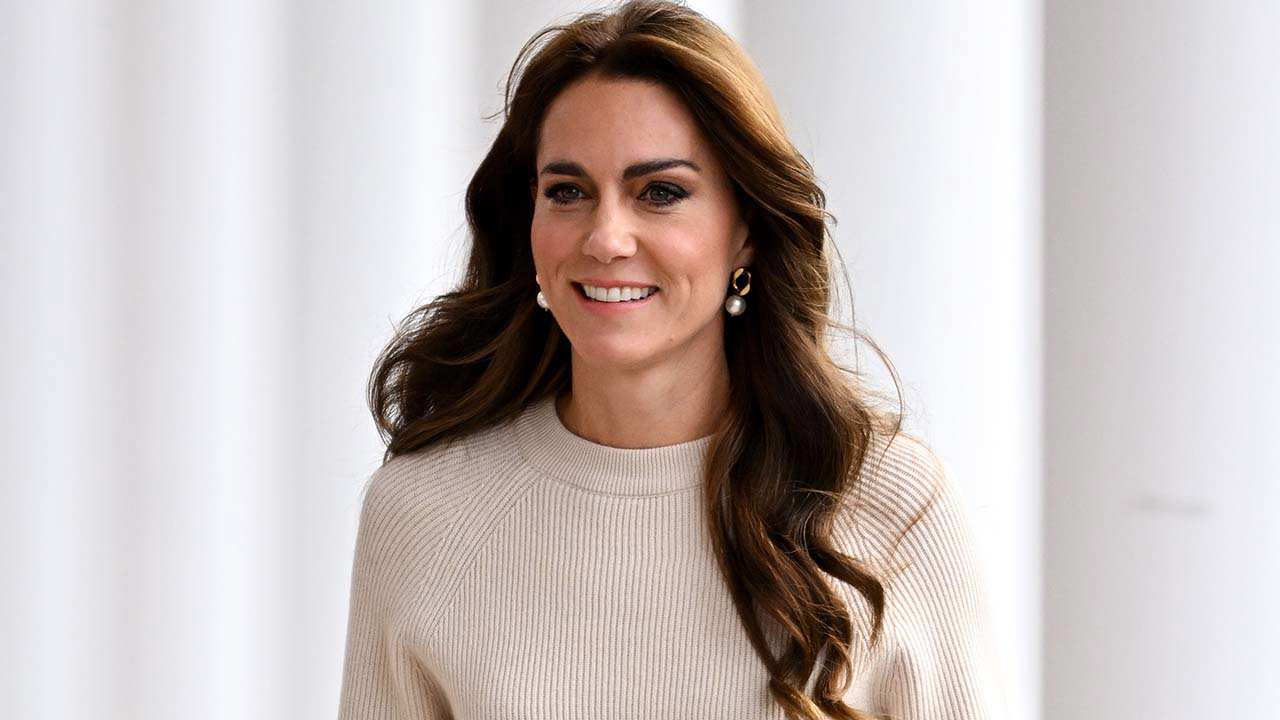 Los extraños movimientos de Kate Middleton tras su operación