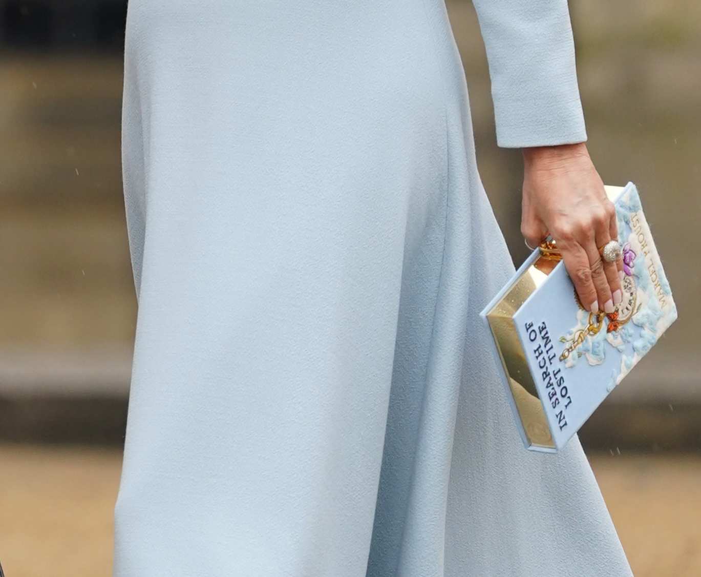 Marie Chantal luce las baby nails en la coronación de Carlos III 