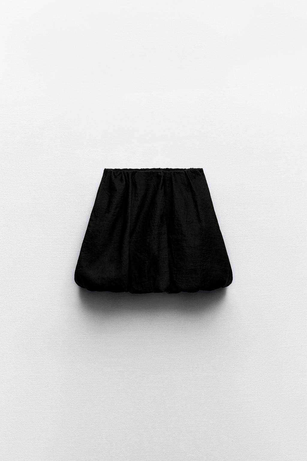 Falda mini globo de Zara  22,95 euros