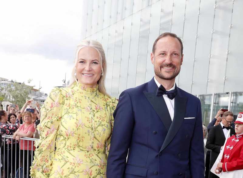 Mette-Marit de Noruega y el príncipe Haakon