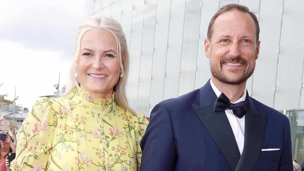 Haakon y Mette-Marit: del pasado salvaje de la futura Reina de Noruega a la separación secreta de la pareja