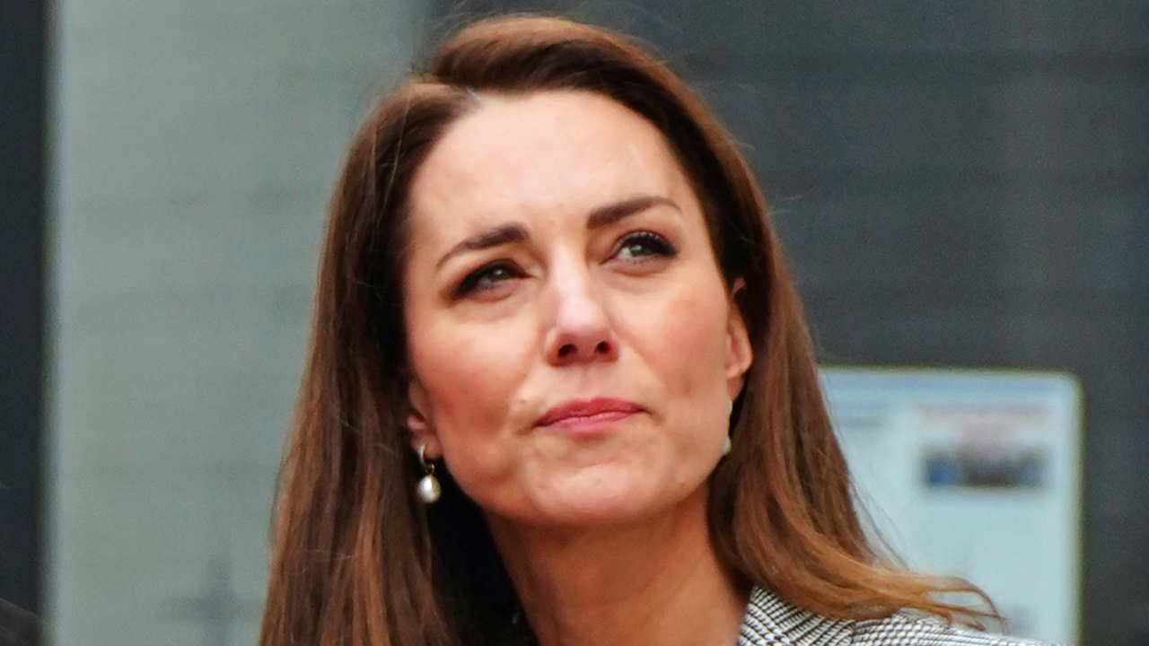 Kate Middleton, hundida tras las críticas por el montaje de su imagen familiar
