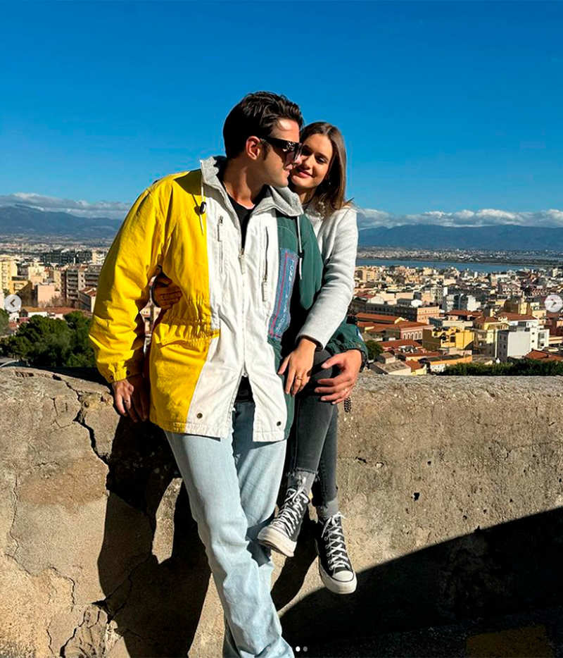 Lucía y su novio en una foto de archivo